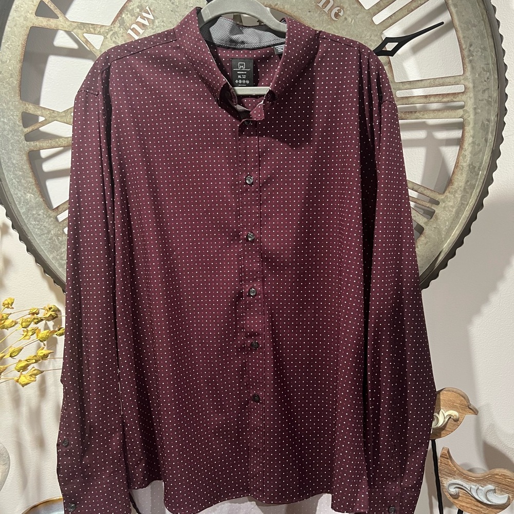 Michael Strahan Men's Burgundy Shirt